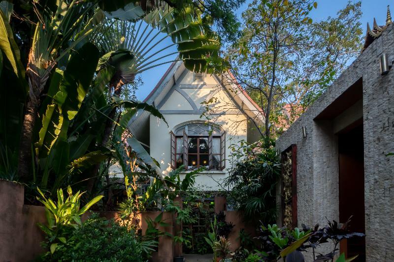 בנגקוק Ariyasom Villa מראה חיצוני תמונה
